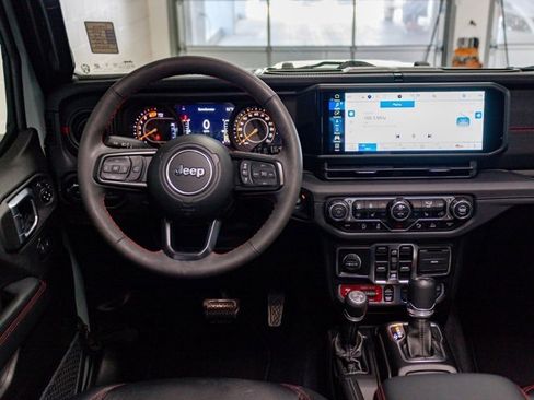 Certified 2024 Jeep Wrangler Unlimited Rubicon image 10