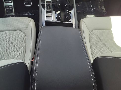 New 2026 Volkswagen Atlas Cross Sport SEL Premium R-Line image 15