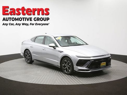 Used 2025 Hyundai Sonata SEL FWD image 49