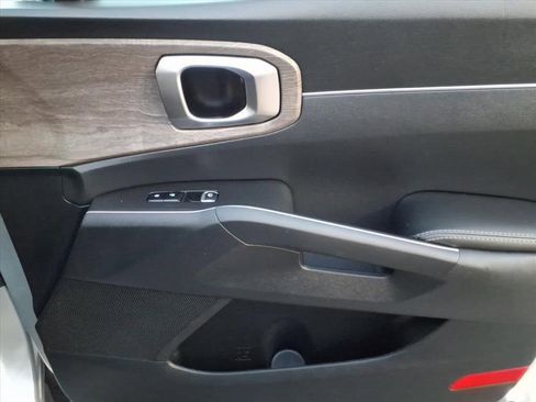 Used 2021 Kia Sorento EX w/ Panoramic Sunroof Package image 19