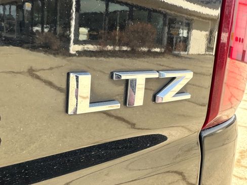 Used 2024 Chevrolet Silverado 2500 LTZ w/ LTZ Plus Package image 24