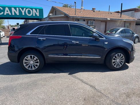 Used 2017 Cadillac XT5 Luxury w/ Driver Awareness Package FWD image 3