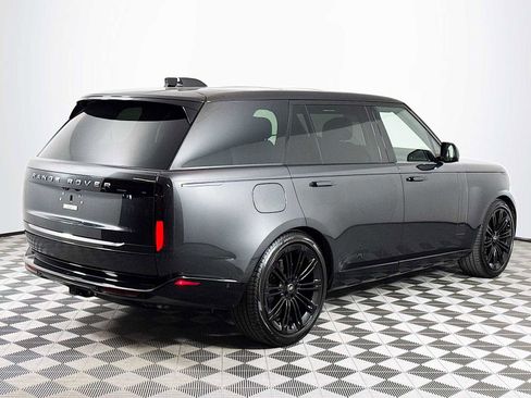 Used 2024 Land Rover Range Rover Long Wheelbase SE AWD/4WD image 5