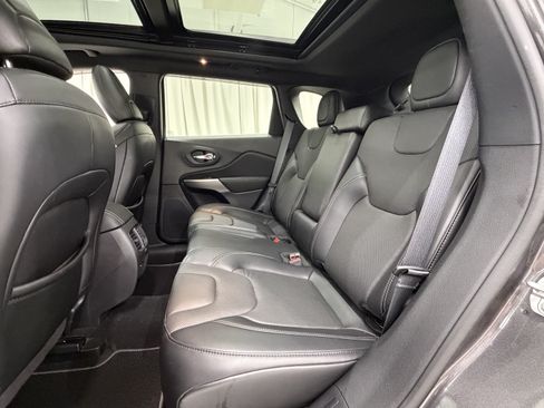 Used 2021 Jeep Cherokee Latitude Lux 80th Anniv w/ Quick Order Package 26U 80TH AWD/4WD image 20
