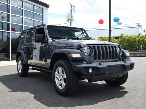Used 2020 Jeep Wrangler Unlimited Sport S AWD/4WD image 3