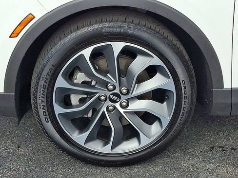 Certified 2023 Lincoln Nautilus Reserve AWD/4WD image 8