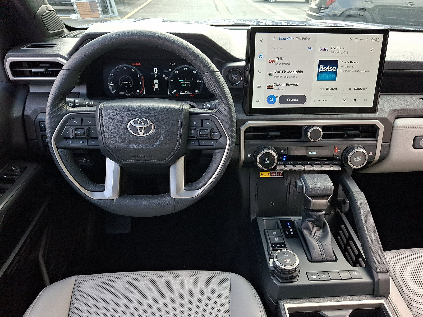 Used 2024 Toyota Tacoma Limited w/ Limited Package (LT) AWD/4WD image 10
