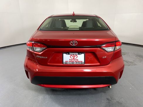 Used 2020 Toyota Corolla LE image 5