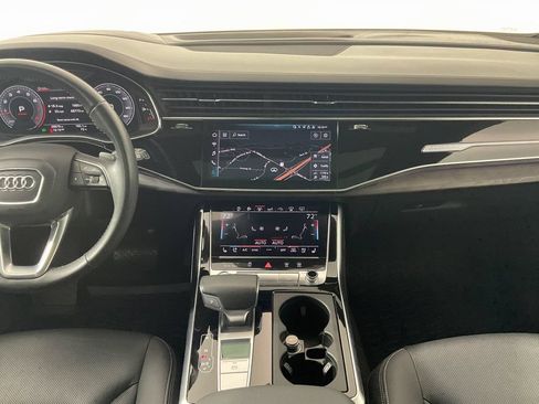 Used 2019 Audi Q8 Prestige AWD/4WD image 14