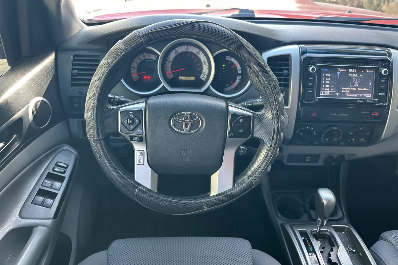 Used 2015 Toyota Tacoma 4x4 Double Cab w/ TRD Sport Package image 16