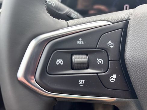 New 2026 Chevrolet Trax ACTIV w/ Sunroof Package FWD image 23