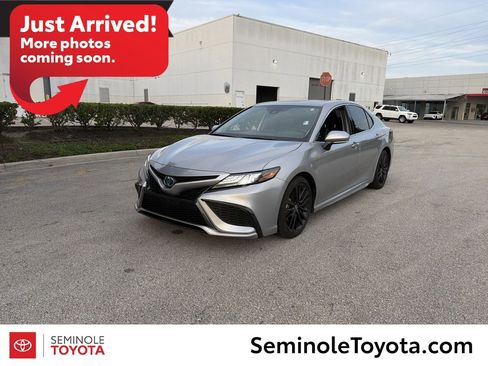 Used 2024 Toyota Camry XSE w/ Navigation Package FWD image 1