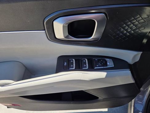 Used 2023 Kia Sorento S w/ Panoramic Sunroof Package FWD image 17