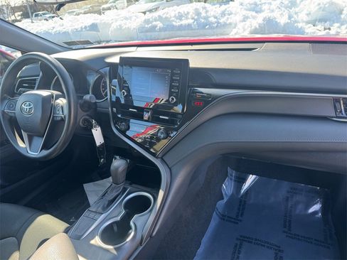 Used 2024 Toyota Camry LE image 23