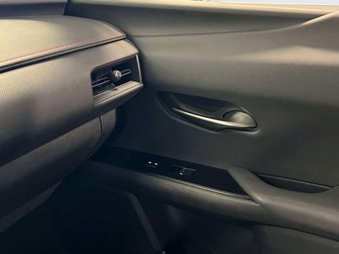 Used 2023 Lexus UX 250h F Sport image 37