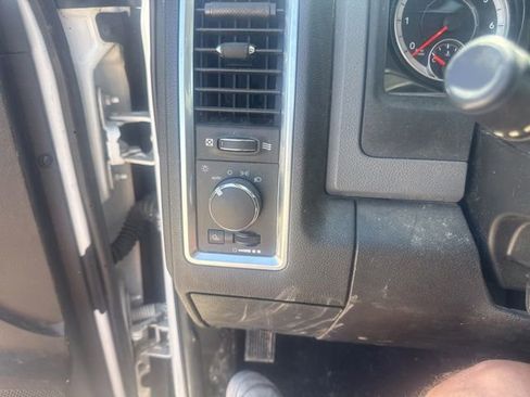 Used 2019 RAM 1500 Classic SLT RWD image 20