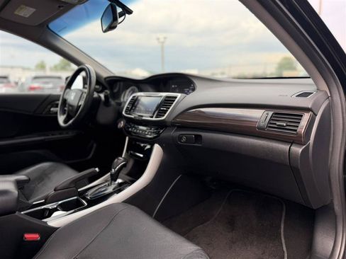 Used 2016 Honda Accord EX-L image 21
