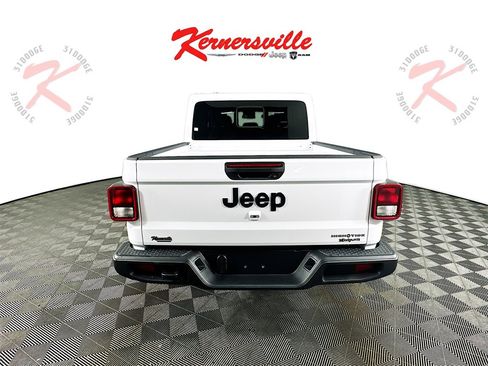 New 2025 Jeep Gladiator Sport image 6