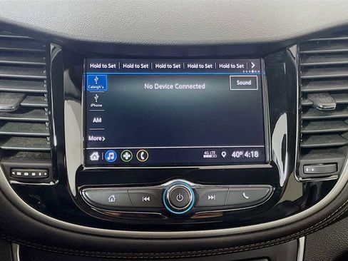 Used 2019 Chevrolet Trax LT w/ LT Convenience Package image 12