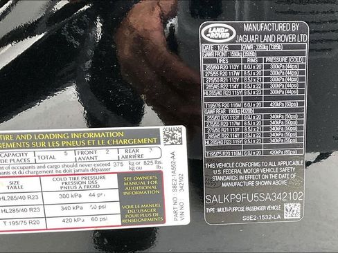 New 2025 Land Rover Range Rover SE AWD/4WD image 8