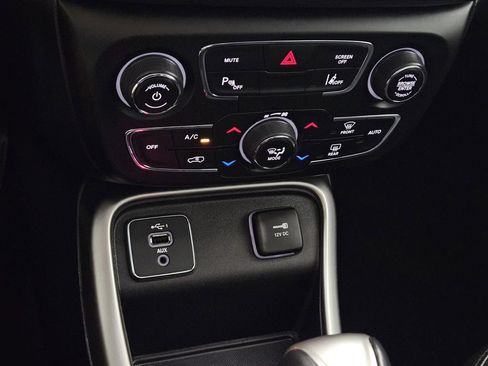 Used 2021 Jeep Compass 80th Special Edition w/ Sun and Sound Group image 16