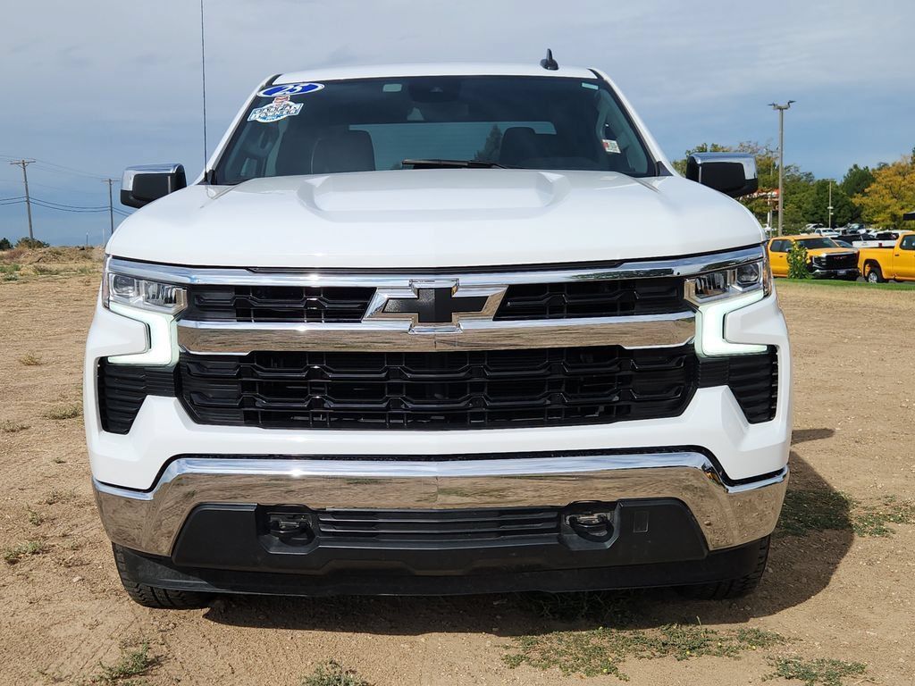 Used 2025 Chevrolet Silverado 1500 LT w/ LPO, Dark Essentials Package AWD/4WD image 6