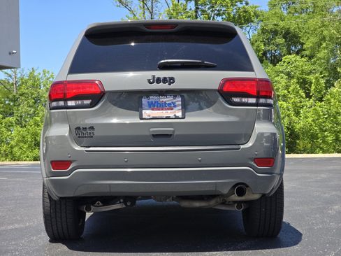 Used 2022 Jeep Grand Cherokee Laredo X AWD/4WD image 18