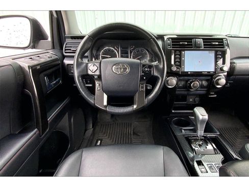 Used 2023 Toyota 4Runner TRD Off-Road Premium AWD/4WD image 5