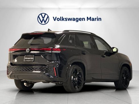 New 2026 Volkswagen Tiguan SE R-Line image 5