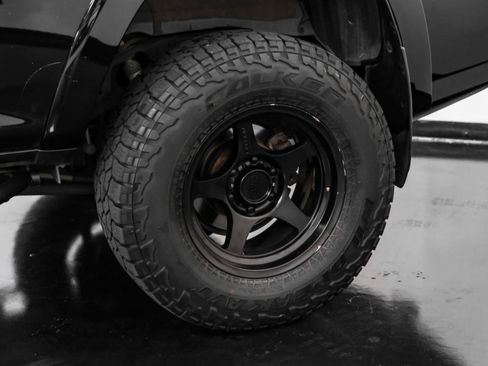 Used 2022 Toyota 4Runner TRD Off-Road Premium w/ Moonroof Package AWD/4WD image 60