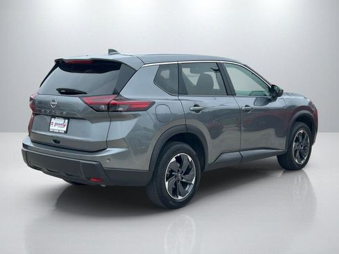 Used 2025 Nissan Rogue SV FWD image 5