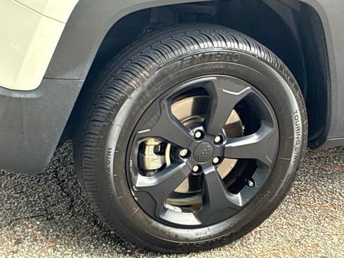 Used 2021 Jeep Renegade Sport AWD/4WD image 11