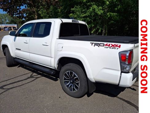 Used 2023 Toyota Tacoma TRD Sport AWD/4WD image 4