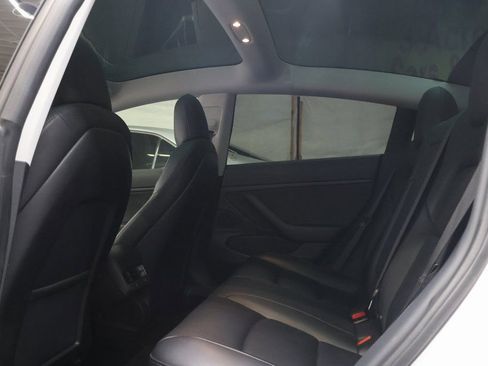 Used 2018 Tesla Model 3 Long Range RWD image 15