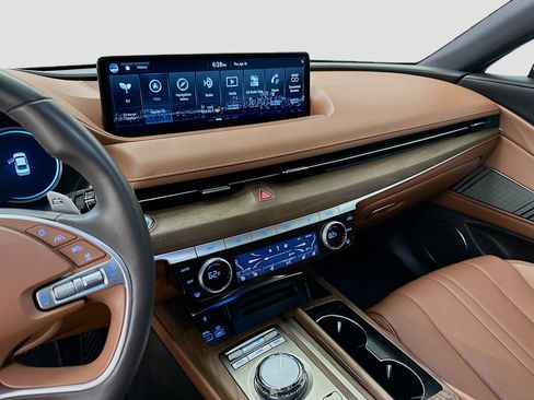 Used 2024 Genesis G80 image 26