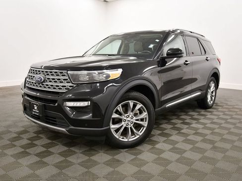 Used 2023 Ford Explorer Limited w/ Class IV Trailer Tow Package AWD/4WD image 2
