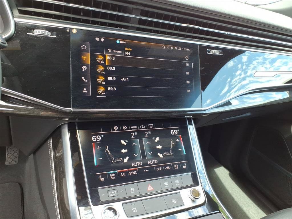 Certified 2024 Audi Q8 Premium Plus AWD/4WD image 19