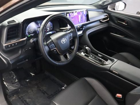 Used 2025 Toyota Crown Signia w/ Advanced Technology Package AWD/4WD image 16
