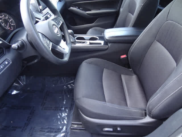 Used 2023 Nissan Altima 2.5 SV FWD image 4