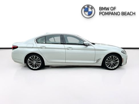 Used 2022 BMW 530i xDrive w/ Premium Package AWD/4WD image 8
