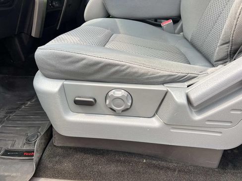 Used 2011 Ford F150 XLT w/ XLT Chrome Pkg AWD/4WD image 14