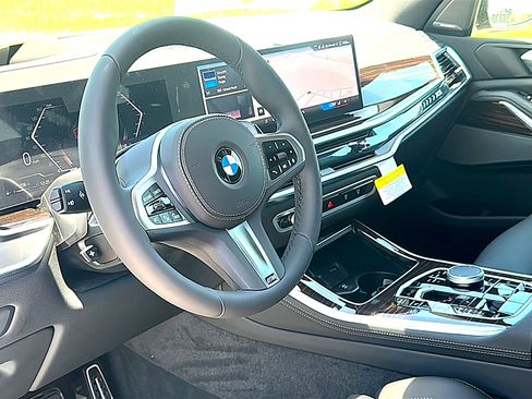 New 2026 BMW X5 sDrive40i w/ M Sport Package RWD image 9