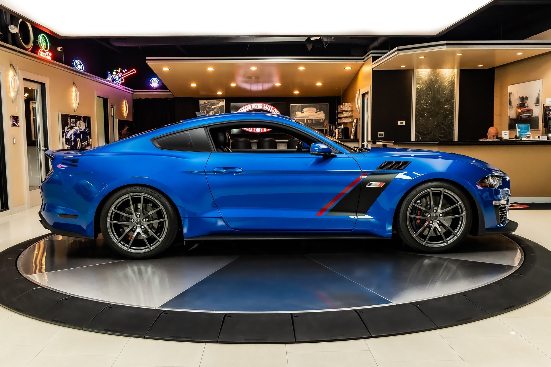 Used 2021 Ford Mustang GT Premium w/ GT Performance Package RWD image 11