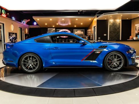 Used 2021 Ford Mustang GT Premium w/ GT Performance Package RWD image 11