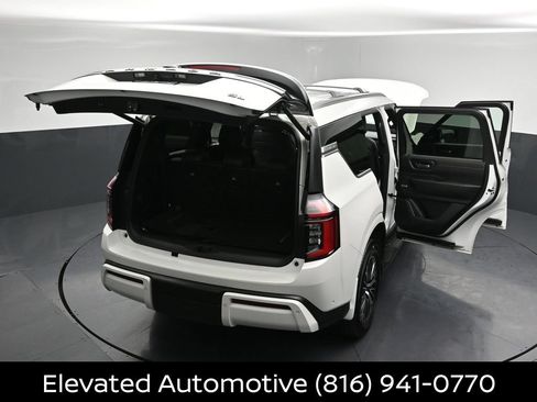 Certified 2025 Nissan Armada SL w/ Captain's Chari Seat Package AWD/4WD image 34