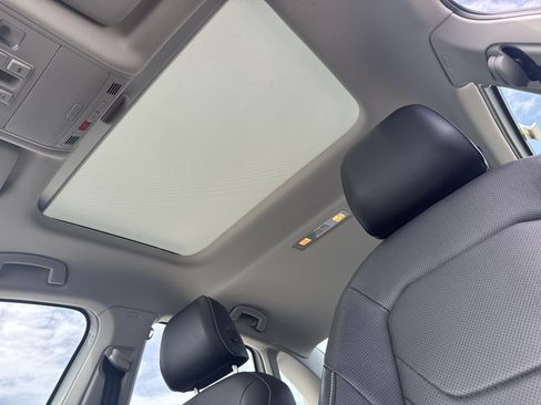 Certified 2023 Volkswagen Jetta SEL FWD image 22