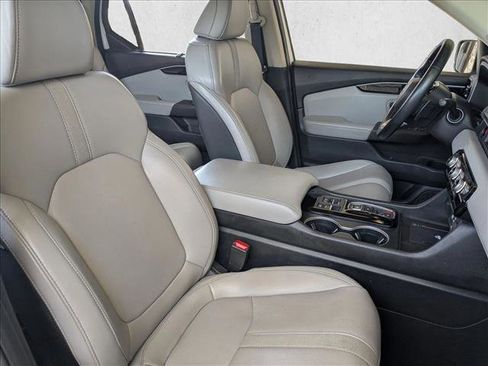 Used 2023 Honda Pilot Touring image 24
