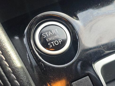 Used 2020 Nissan Kicks SV image 28