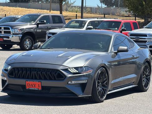 Used 2018 Ford Mustang GT Premium RWD image 10