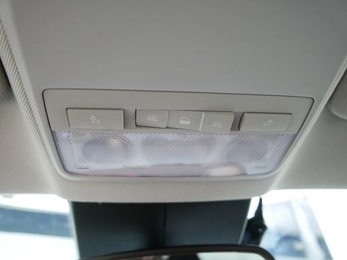 Used 2018 Buick Encore Preferred AWD/4WD image 32